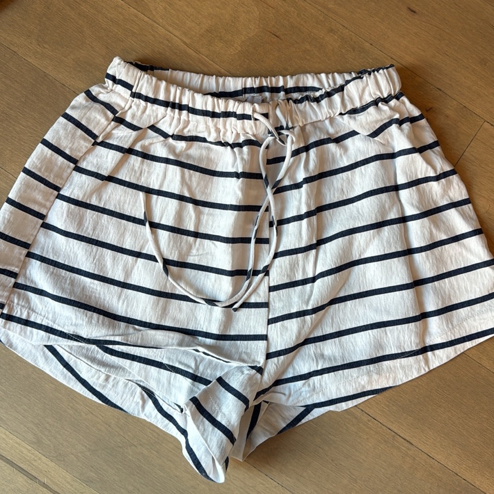 Sabo skirt striped shorts tunic set - Picture 8 of 13